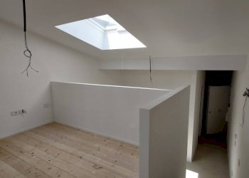 One-room apartment Bologna (neighborhood Centro Storico) - photo 2
