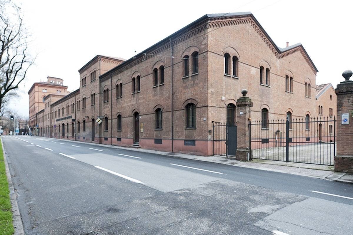 Commercial Premises Bologna (neighborhood Lame) - photo 1