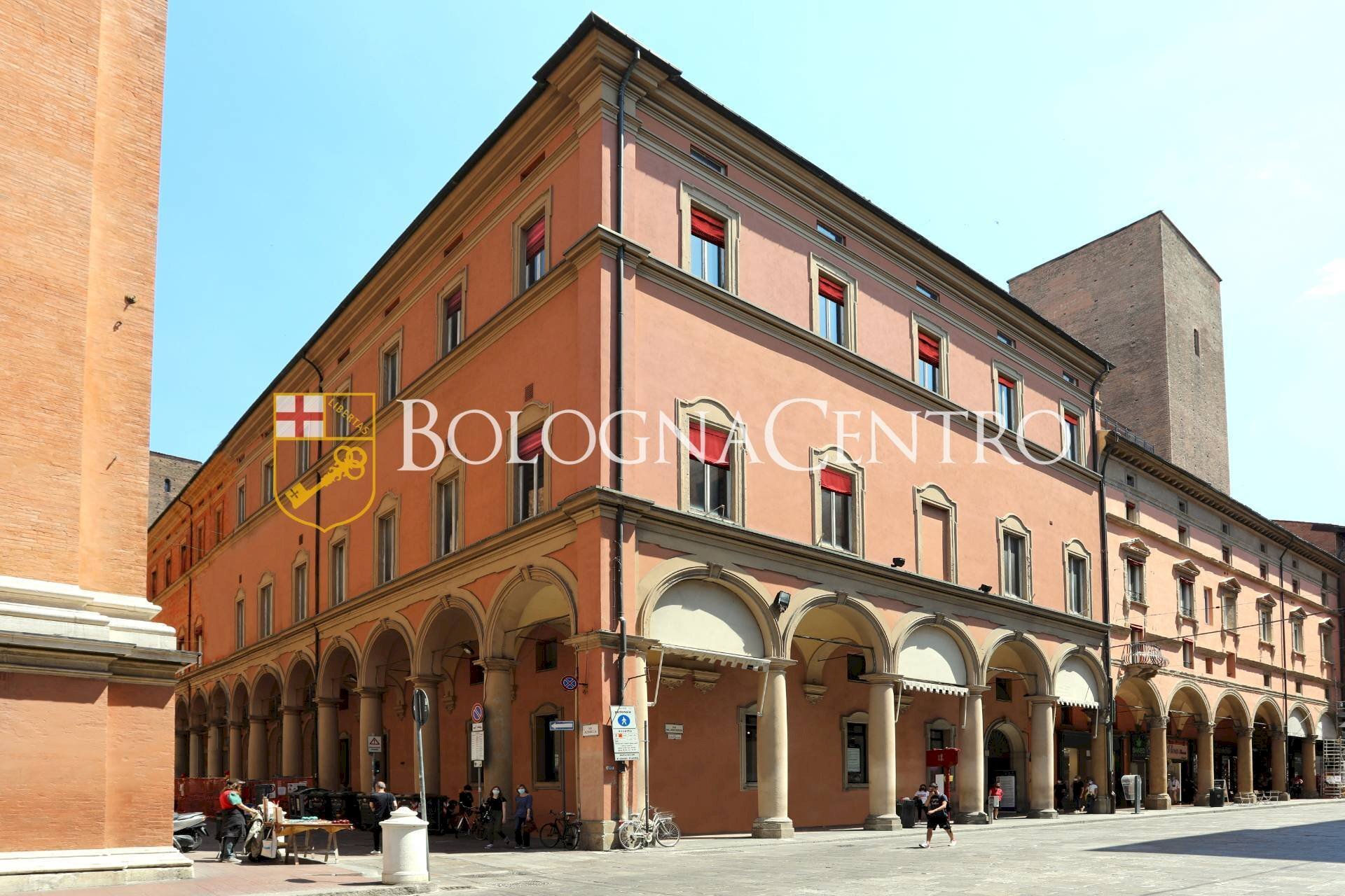 Two-room apartment Bologna (neighborhood Centro Storico) - photo 1