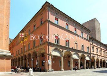 Bilocale Bologna (zona Centro Storico) - foto 1