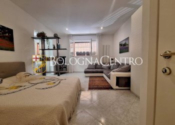 Apartment Bologna (neighborhood Santo Stefano) - photo 23