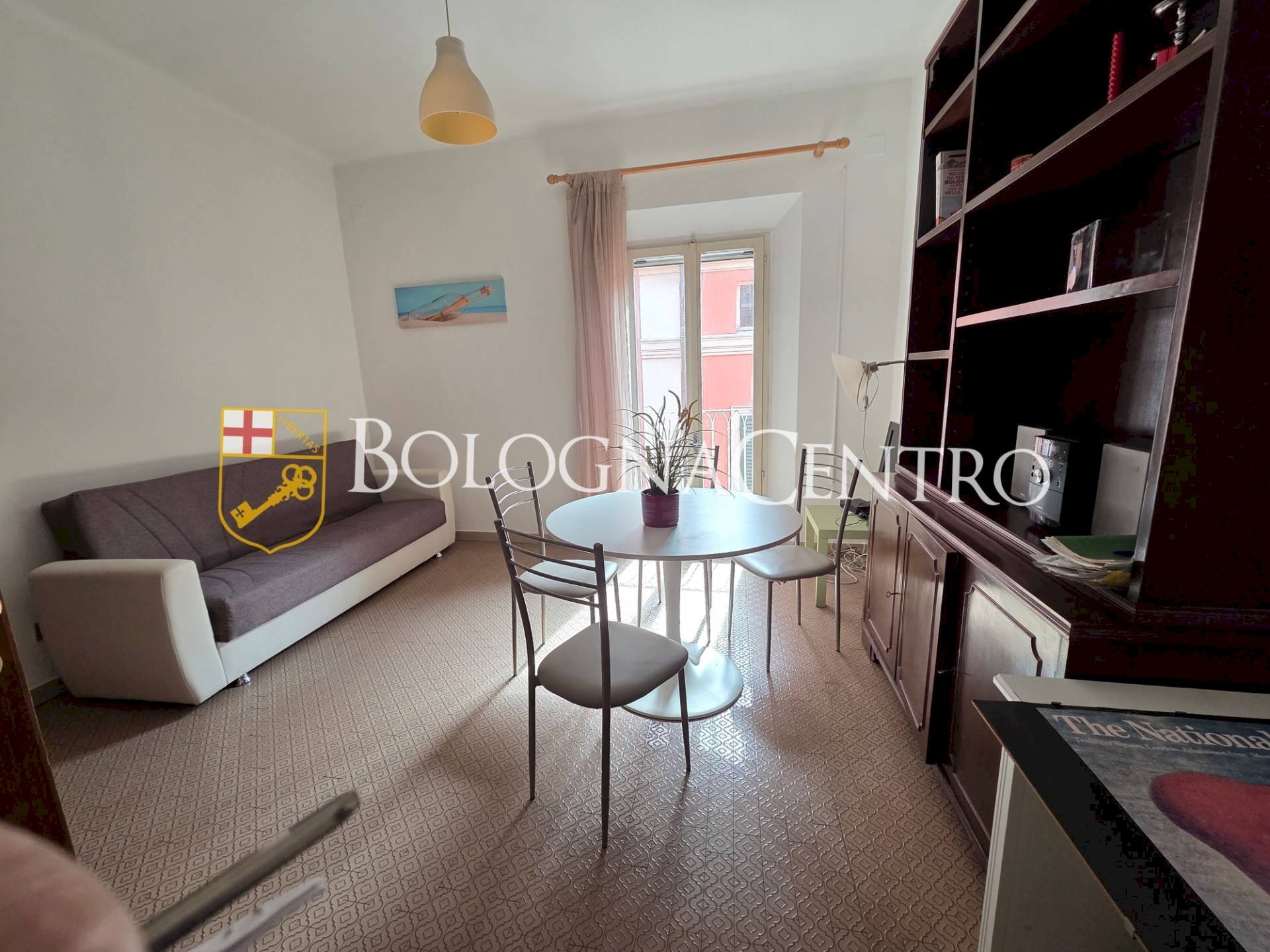 Three-room apartment Bologna (neighborhood Centro Storico) - photo 1