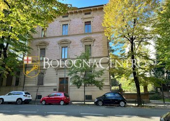 Mansarda Bologna (zona Centro Storico) - foto 30