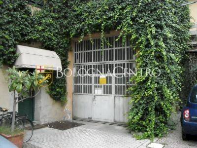 Posto Auto Bologna (zona Centro Storico) - foto 3