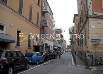 Posto Auto Bologna (zona Centro Storico) - foto 1