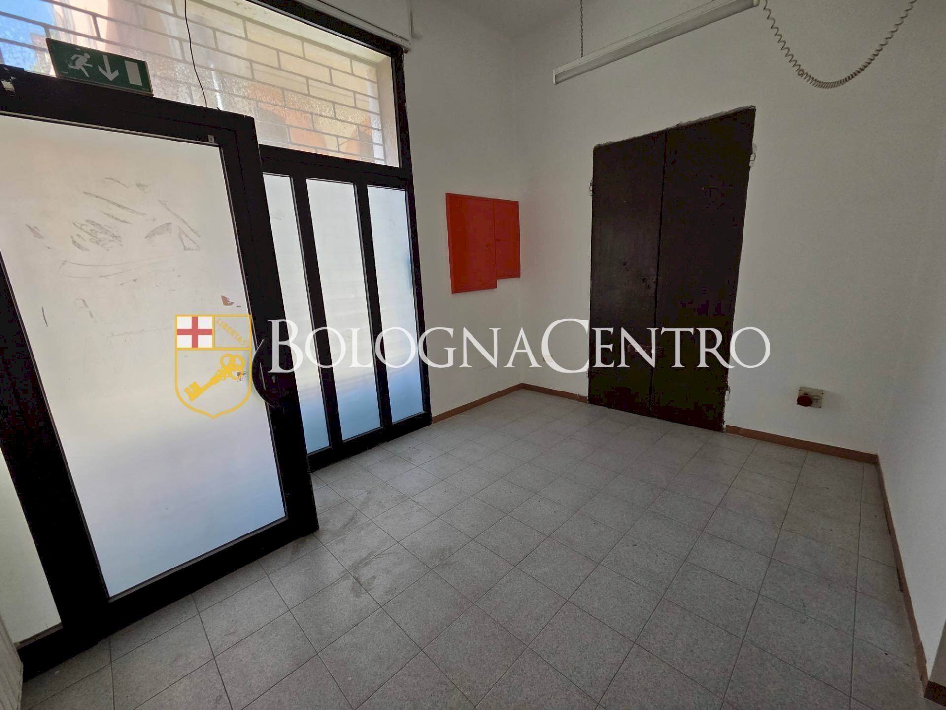 Negozio Bologna (zona Centro Storico) - foto 2