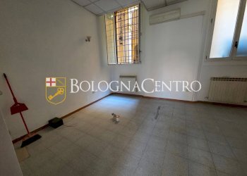 Negozio Bologna (zona Centro Storico) - foto 8
