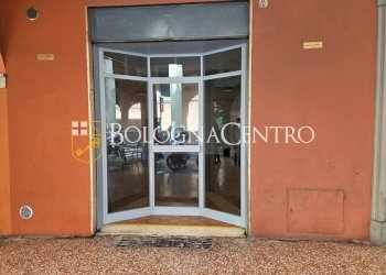 Negozio Bologna (zona Santo Stefano) - foto 2