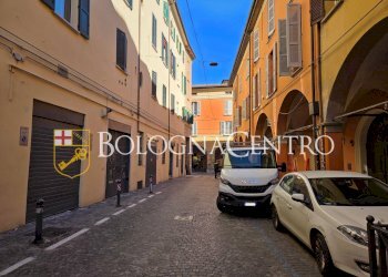 Negozio Bologna (zona Santo Stefano) - foto 12