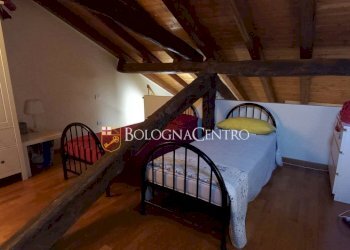 Porzione di casa Bologna (zona Centro Storico) - foto 9