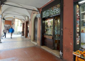 Negozio Bologna (zona Centro Storico) - foto 7