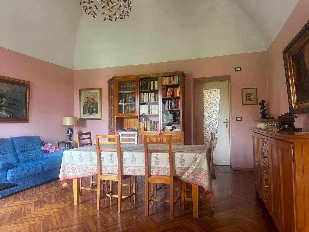 Four-room apartment Via Umberto I, Rivalta di Torino - photo 1