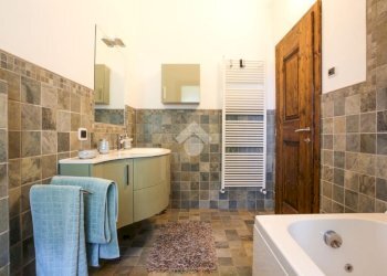 Portion of a house Via Fellini, Calderara di Reno - photo 19