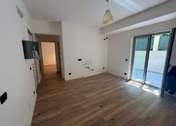 Bilocale Genova (zona Sestri Ponente) - foto 1