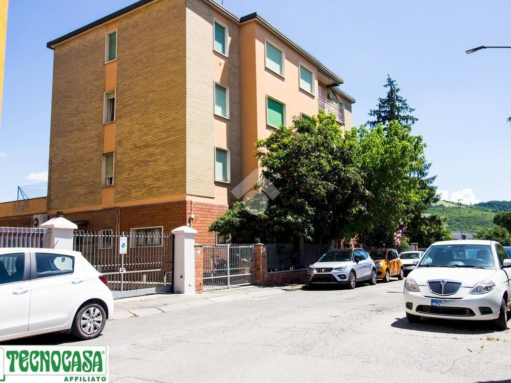 Bilocale Via giovanni cimabue, Casalecchio di Reno - foto 1