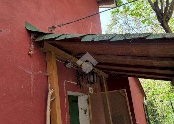 Casa indipendente Via Ca' Ferrari, Castel d'Aiano - foto 2