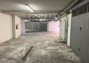 Garage - Parking Via Ninfea, 18
Iseo, Iseo - photo 3