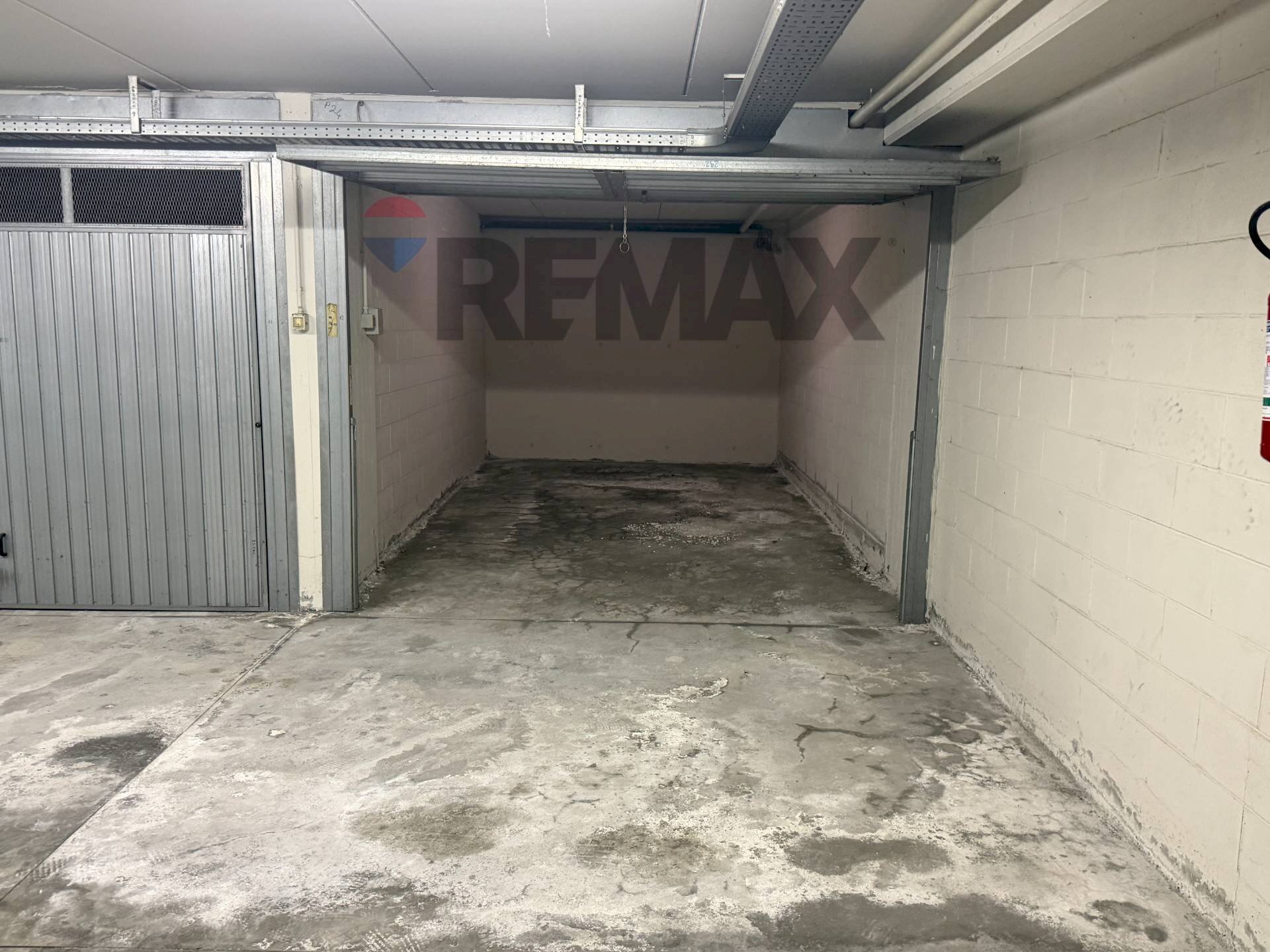Garage - Parking Via Ninfea, 18 
 Iseo, Iseo - photo 1