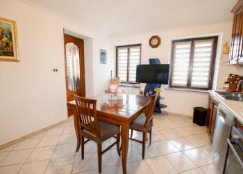 Four-room apartment Via Oglianico, Rivarolo Canavese - photo 12