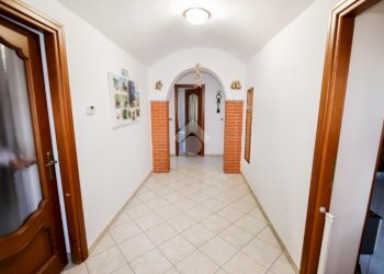 Four-room apartment Via Oglianico, Rivarolo Canavese - photo 24