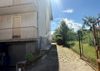 Three-room apartment Via Santa Lucia, Lanzo Torinese - photo 13