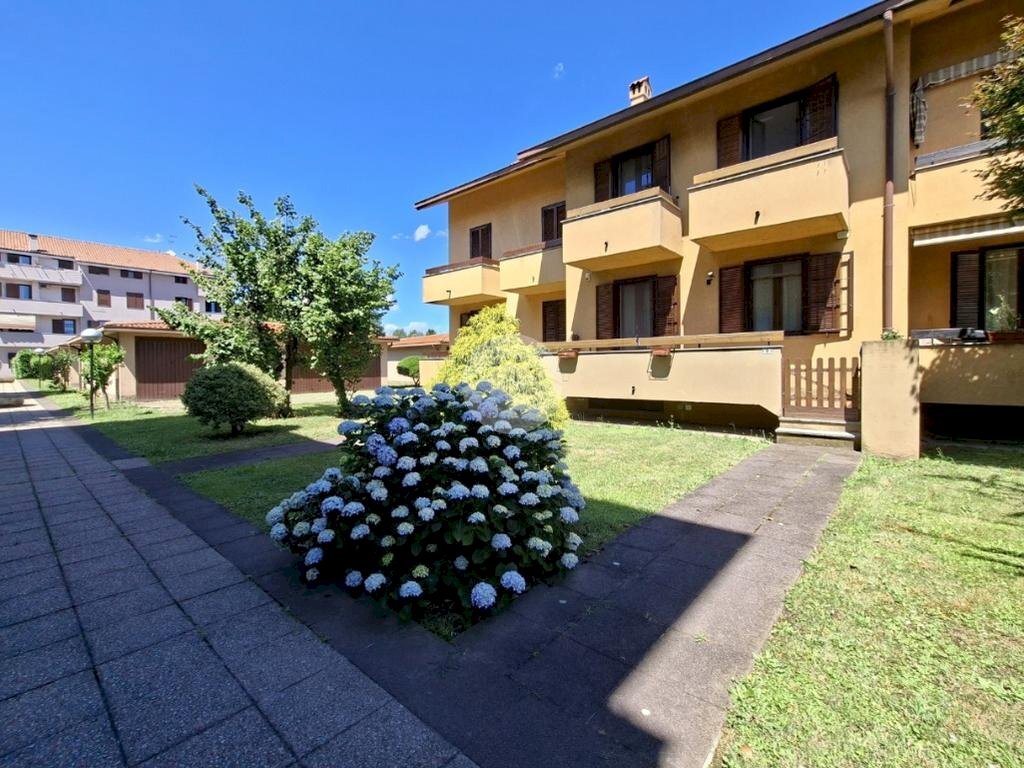 Terraced Villa Via Giuseppe Di Vittorio, Vittuone - photo 1
