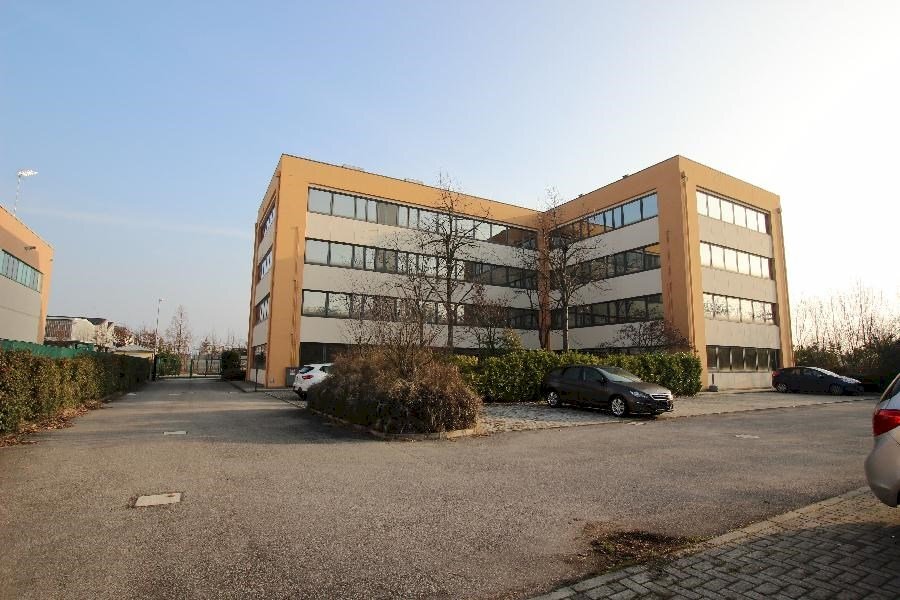 Office Calderara di Reno - photo 1