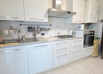 Three-room apartment Via pio la torre, Medesano - photo 8