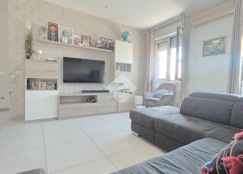 Three-room apartment Via pio la torre, Medesano - photo 13