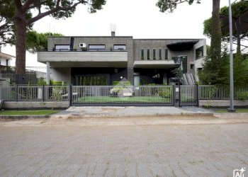 Shed Viale Dell'Industria, Riccione - photo 1