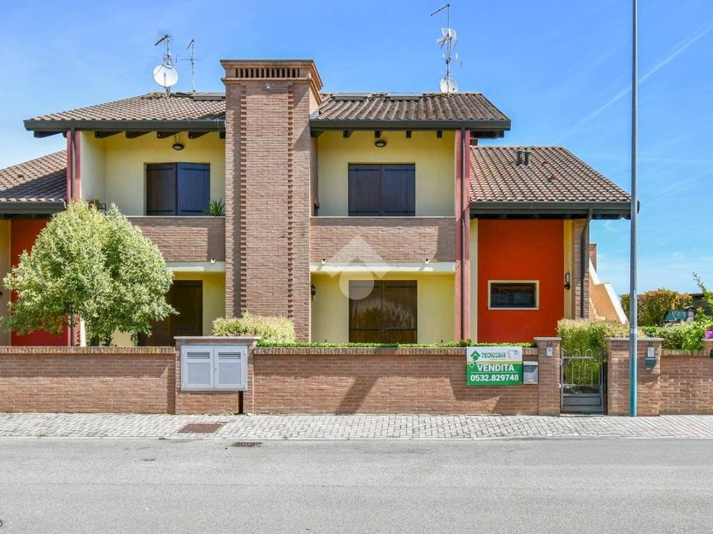Three-room apartment Via Italia, Poggio Renatico - photo 1