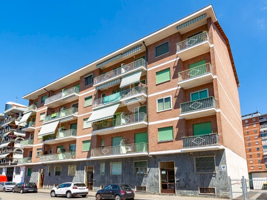 Bilocale Via Bollengo, Torino (zona Rebaudengo) - foto 1
