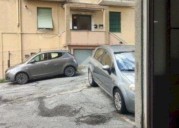 Warehouse via pierino negrotto cambiaso, Genova (neighborhood Rivarolo) - photo 12