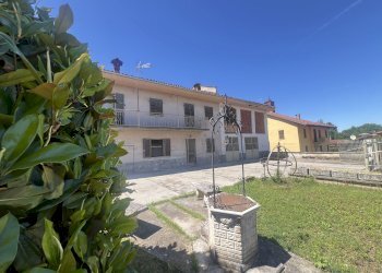 Casa indipendente strada Stazione San Damiano, Tigliole - foto 1