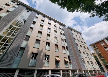 Three-room apartment Piazza S. Giovanni Battista alla Creta, Milano (neighborhood Inganni) - photo 1