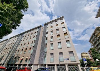 Three-room apartment Piazza S. Giovanni Battista alla Creta, Milano (neighborhood Inganni) - photo 2