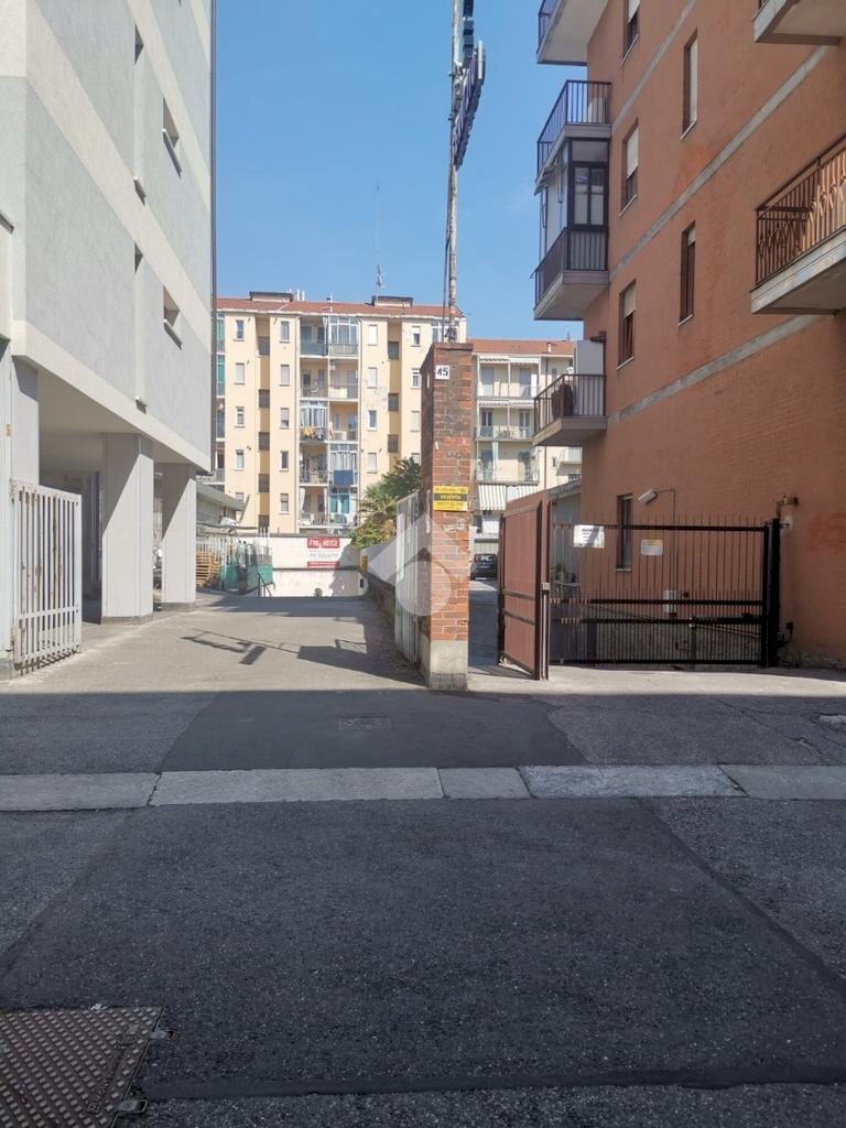 Box Via Sagra Di San Michele, Torino (zona Pozzo Strada) - foto 2