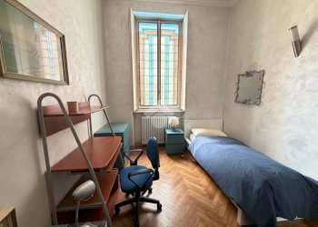 One-room apartment Via Santa Giulia, Torino (neighborhood Vanchiglia) - photo 1