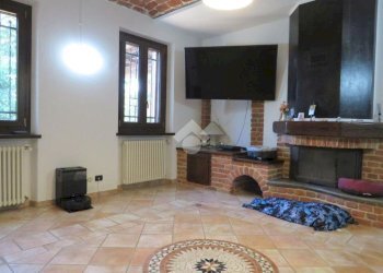 Semi-detached house Frazione Castiglione, Asti - photo 3