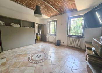 Semi-detached house Frazione Castiglione, Asti - photo 4