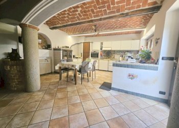 Semi-detached house Frazione Castiglione, Asti - photo 5