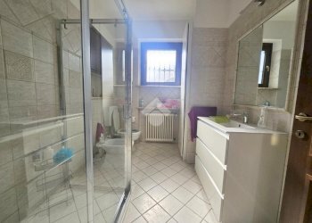 Semi-detached house Frazione Castiglione, Asti - photo 12