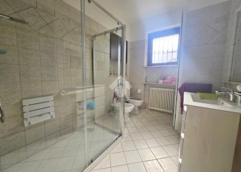 Semi-detached house Frazione Castiglione, Asti - photo 13