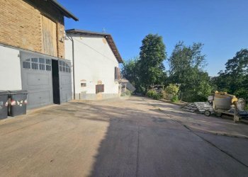 Semi-detached house Frazione Castiglione, Asti - photo 29
