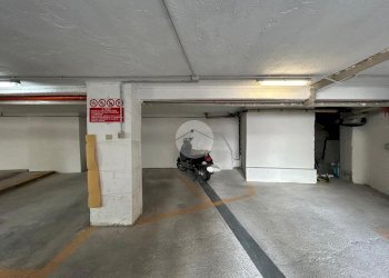 Posto Auto Via Pippo Garibaldi, Savona (zona Villapiana) - foto 1