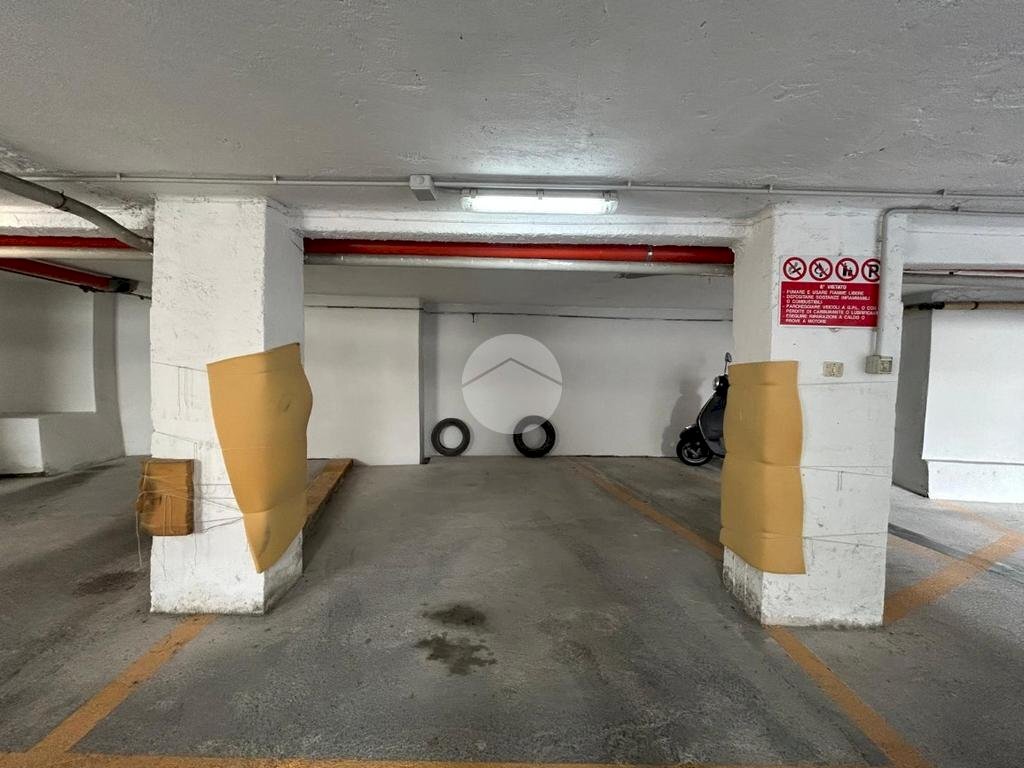 Posto Auto Via Pippo Garibaldi, Savona (zona Villapiana) - foto 2