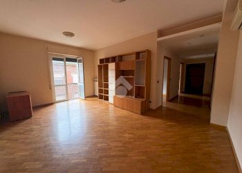 Four-room apartment Via cairoli, Legnano - photo 11