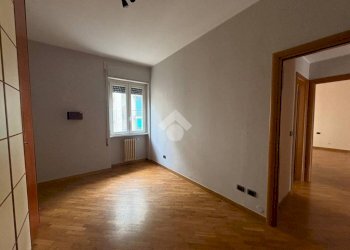 Four-room apartment Via cairoli, Legnano - photo 17