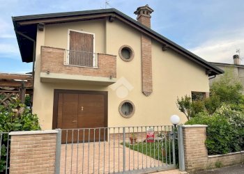 Casa indipendente Via della Pieve, Ravenna (zona Longana) - foto 1