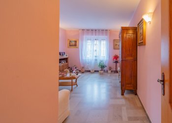Four-room apartment Via Roma, Caraglio - photo 9
